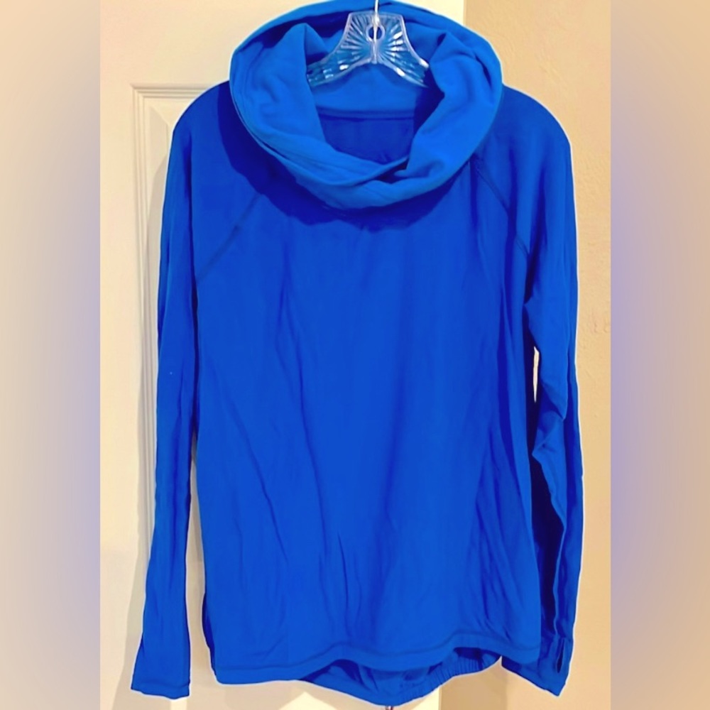Lululemon athletica healthy hearts blue pullover